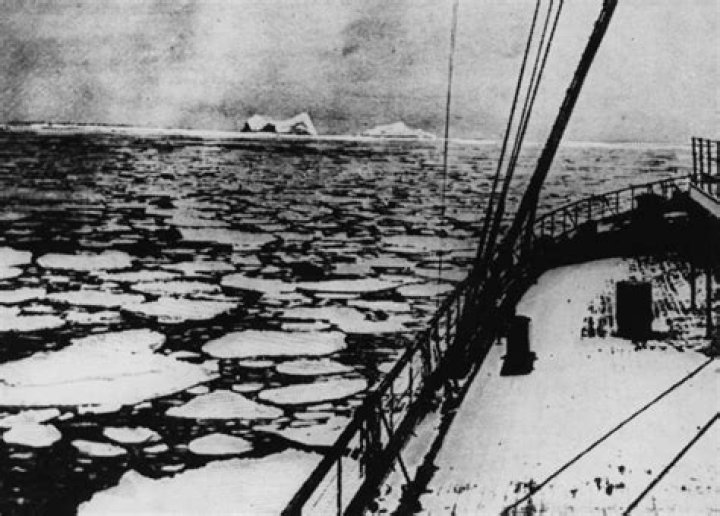 33 Titanic Sinking Photos Taken Before And After The Disaster