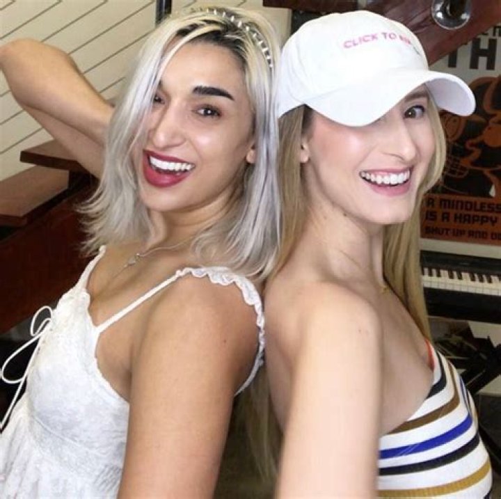 Alyssa Terry (Podcast Host) - Age, Birthday, Bio, Facts, Family, Net Worth, Height & More