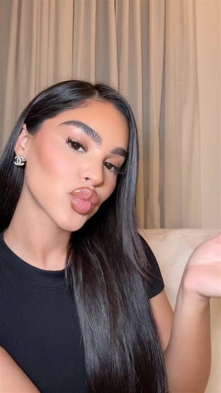 Amaya Colon (Instagram Star) - Age, Birthday, Bio, Facts, Family, Net Worth, Height & More