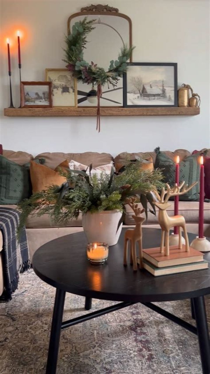 Ari Fletcher Puts Designer On Blast Over $13K "Ugly" Holiday Decor, He Fires Back