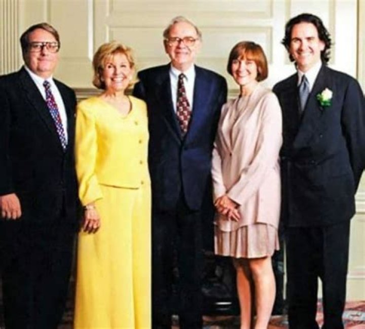 Astrid Menks (Family Member) - Age, Birthday, Bio, Facts, Family, Net Worth, Height & More