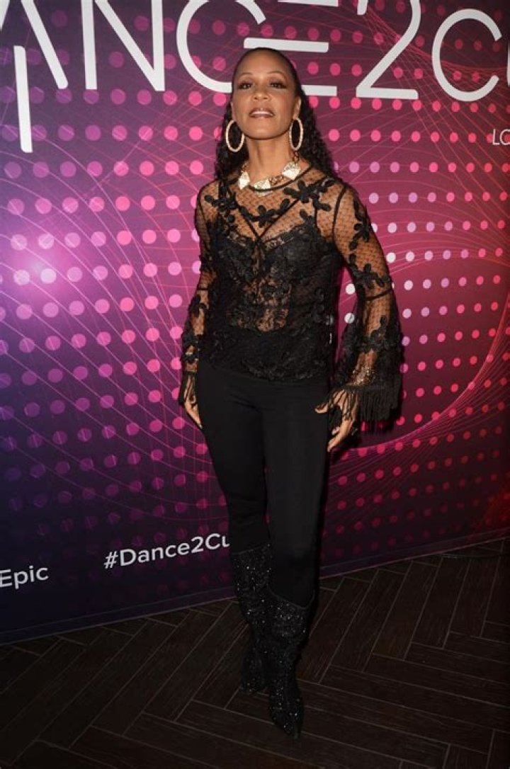 Cindy Herron (R&B Singer) - Age, Birthday, Bio, Facts, Family, Net Worth, Height & More