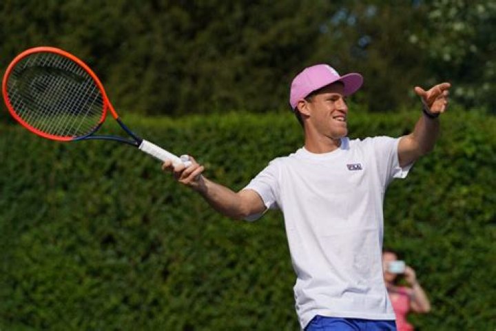 Diego Schwartzman (Tennis Player) - Age, Birthday, Bio, Facts, Family, Net Worth, Height & More