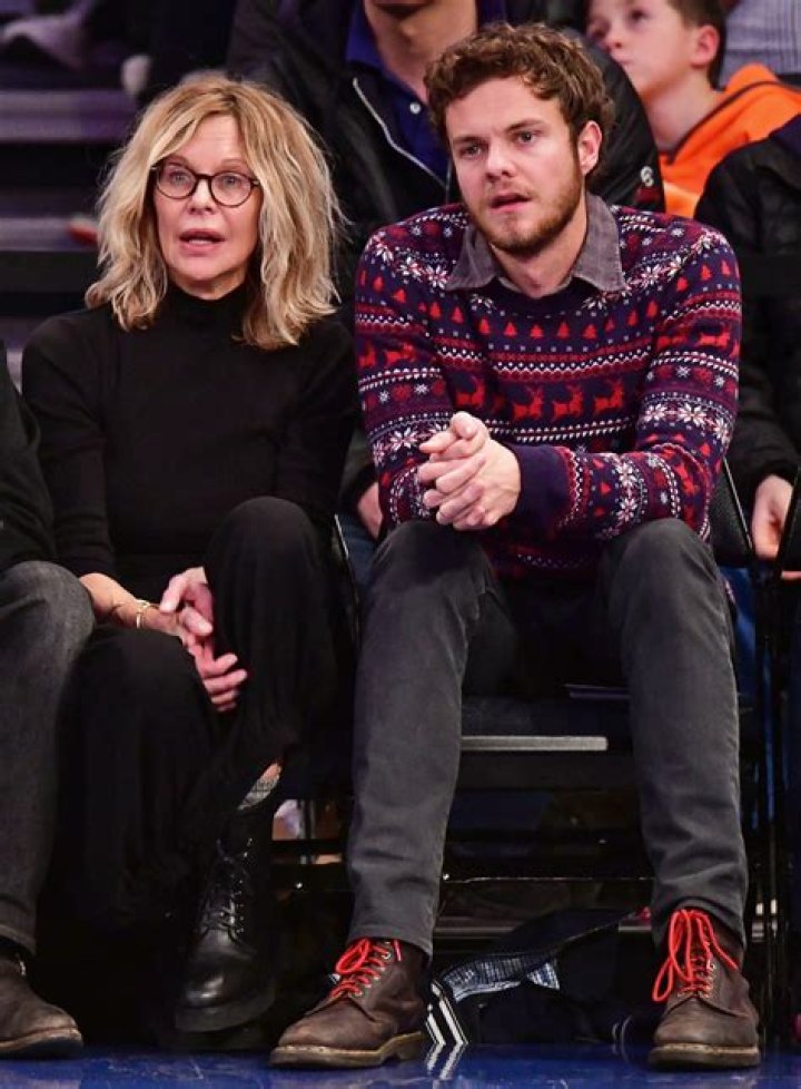 Does Meg Ryan have children?