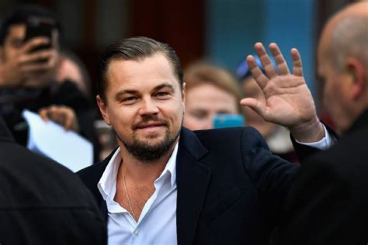 How did Leonardo DiCaprio cut his hand in Django?