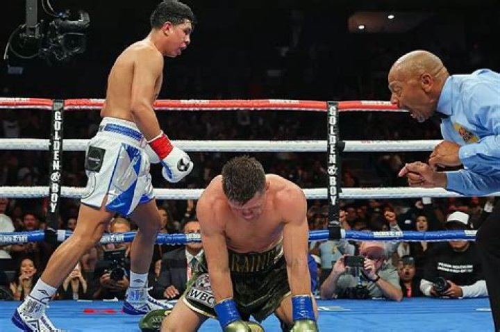 Jaime Munguia (Boxer) - Age, Birthday, Bio, Facts, Family, Net Worth, Height & More