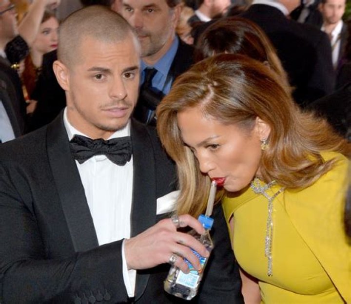Jennifer Lopez Sends Longtime Boyfriend Casper Smart a Cryptic Message on Instagram!