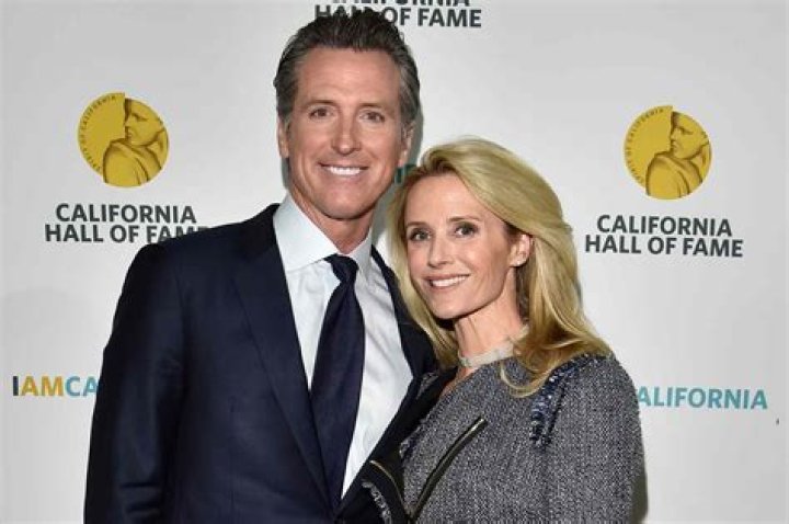 Jennifer Siebel Newsom (Political Wife) - Age, Birthday, Bio, Facts, Family, Net Worth, Height & More