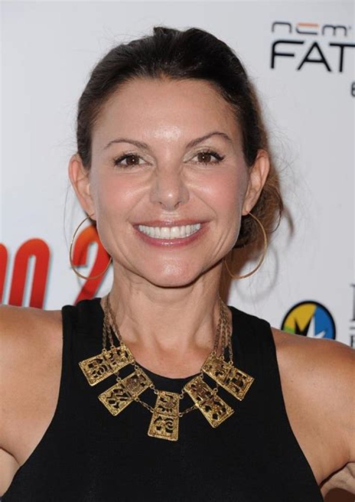 Kari Wuhrer (TV Actress) - Age, Birthday, Bio, Facts, Family, Net Worth, Height & More