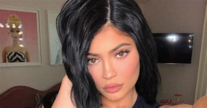 Kylie Jenner Goes Makeup Free on Instagram — and We’re Shocked By How Young She Looks!