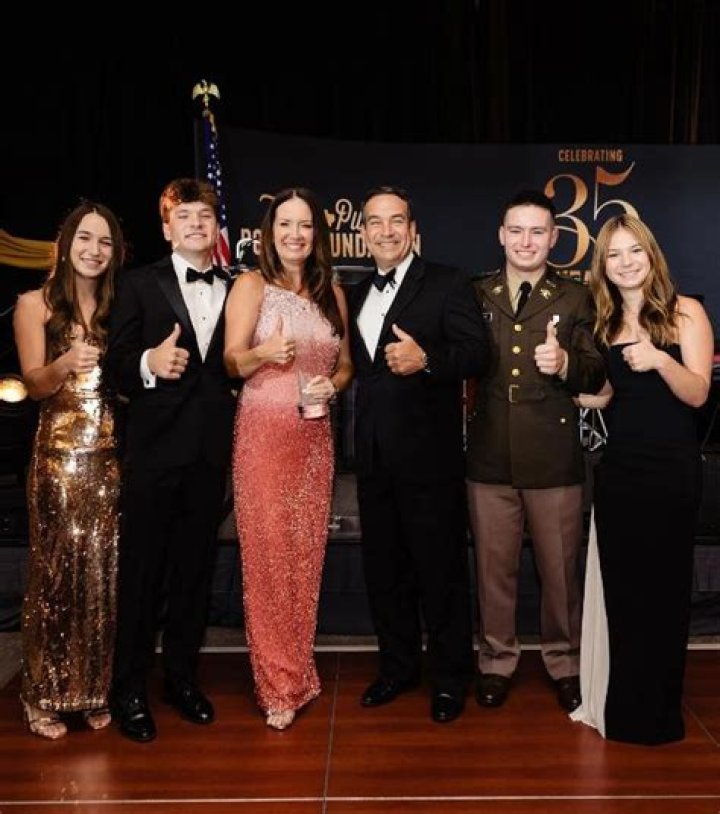 Laura Rollins Biography, Age, Height, Husband, Net Worth, Family