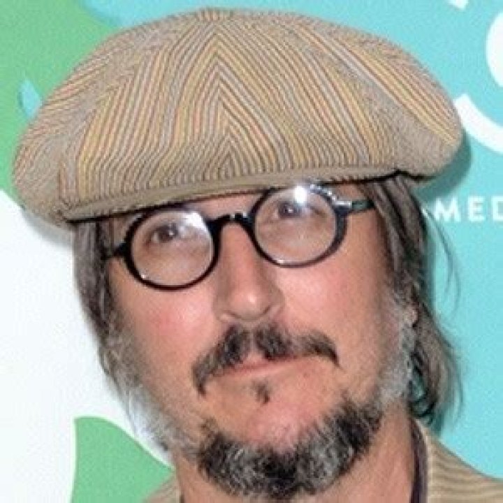 Les Claypool (Rock Singer) - Age, Birthday, Bio, Facts, Family, Net Worth, Height & More