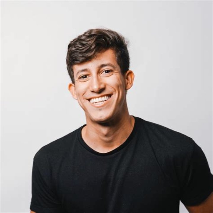 Manny Gutierrez Net Worth and Earnings