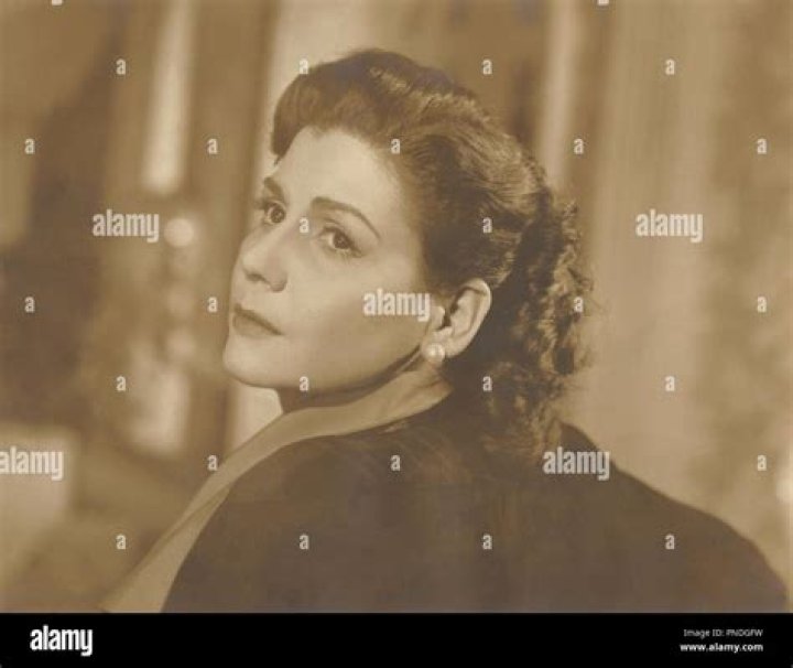 Mercedes Soler (actress) biografía, edad, altura, esposa, net worth, familia