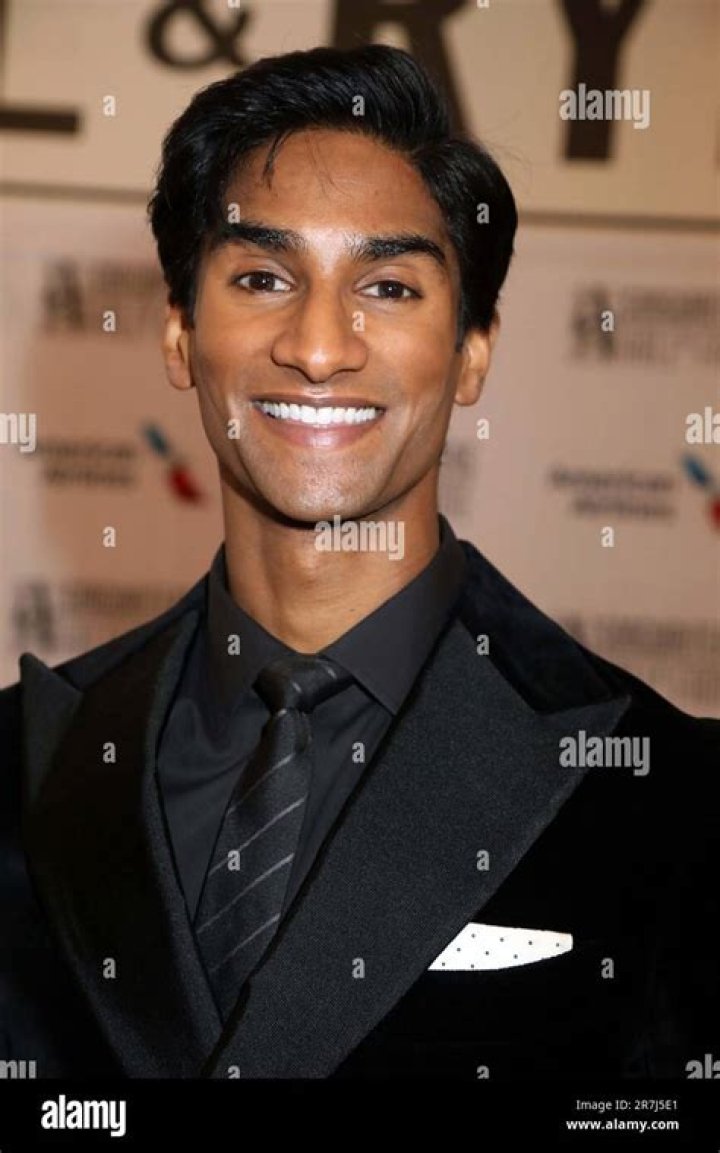 Michael Maliakel (Stage Actor) - Age, Birthday, Bio, Facts, Family, Net Worth, Height & More