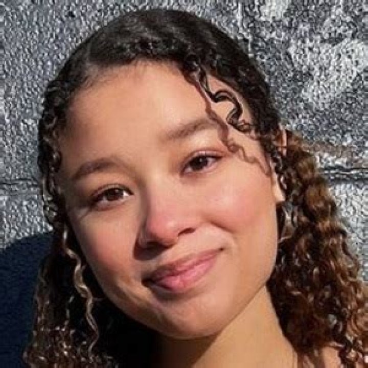 Olivia Lane (TikTok Star) - Age, Birthday, Bio, Facts, Family, Net Worth, Height & More