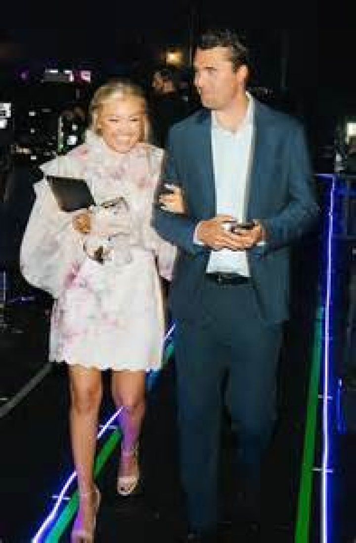 REPORTScott Disick Surprises No One By Cozying Up to 18-Year-Old Model