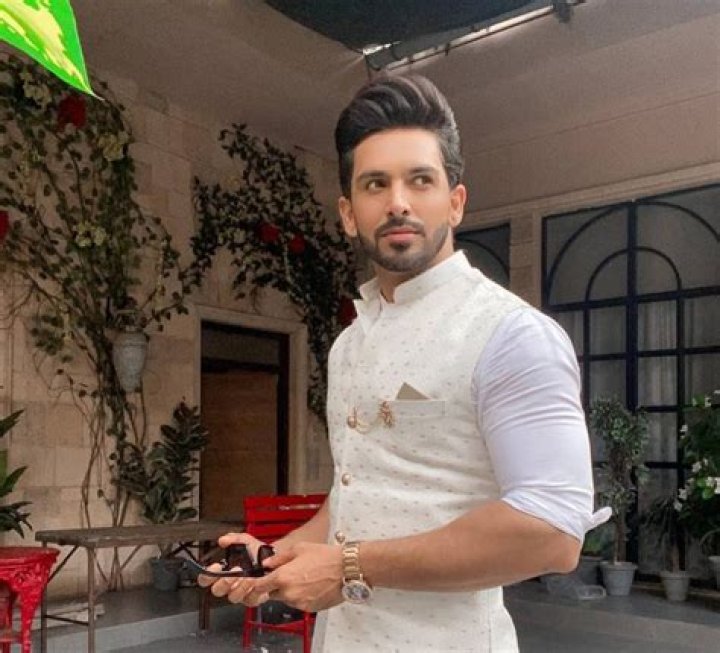 Shehzada Dhami (TV Actor) - Age, Birthday, Bio, Facts, Family, Net Worth, Height & More