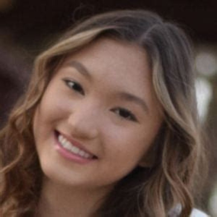 Skyla Disney (Model) - Age, Birthday, Bio, Facts, Family, Net Worth, Height & More