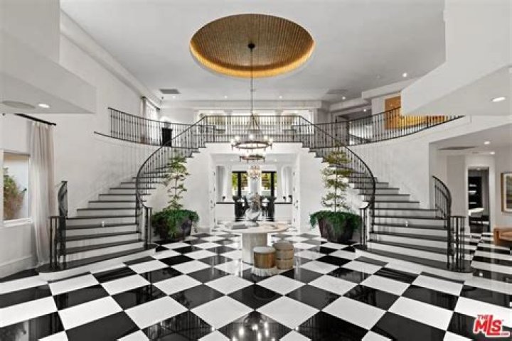 The Kardashians’ OG Fake Home From ‘KUWTK’ Just Sold For A $#*! Ton Of Money